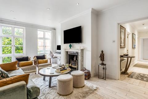 2 bedroom flat for sale, Holloway Drive, Virginia Water