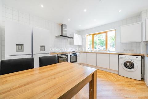 5 bedroom house to rent, Dora Way London SW9