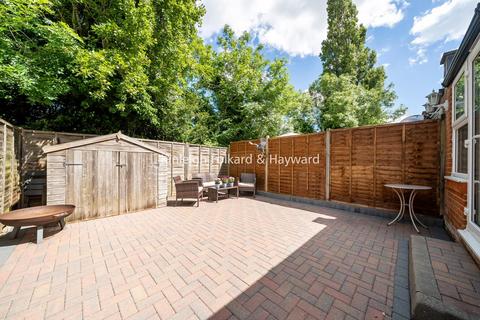 57 Erickson Gardens, Bromley, BR2 9FZ
