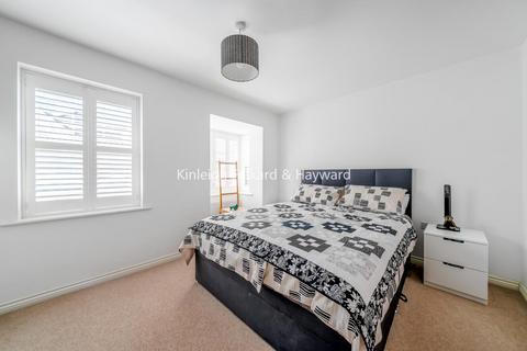 57 Erickson Gardens, Bromley, BR2 9FZ