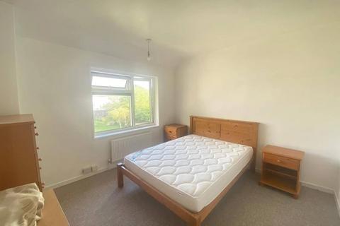 1 bedroom in a house share to rent, Double Room, Peverel Rd, Cambridge, CB5