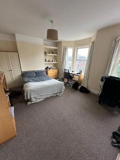 4 bedroom terraced house to rent, Pinhoe Road, Exeter