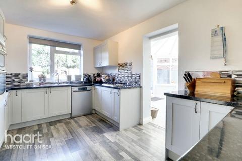 3 bedroom detached house for sale, Little Wakering Road, SOUTHEND-ON-SEA