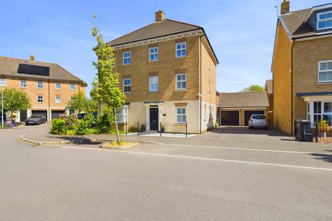 4 bedroom semi-detached house for sale, Culverhouse Road, Swindon SN1