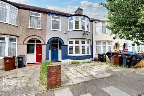 3 bedroom terraced house for sale, Shirley Gardens, Barking