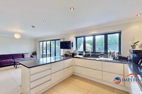 234 London Road, Slough, SL3 7HT