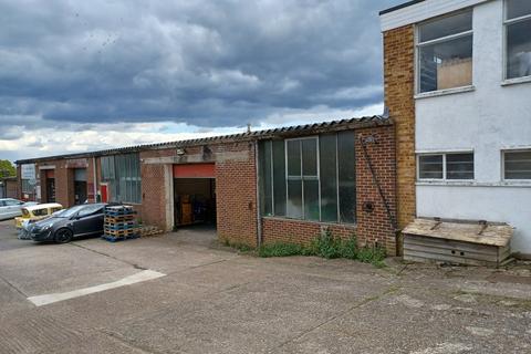 Warehouse to rent, 21 Durkins Road, East Grinstead, RH19 2ER