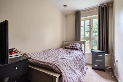 2 bedroom flat for sale, Woodford Way,  Witney,  OX28