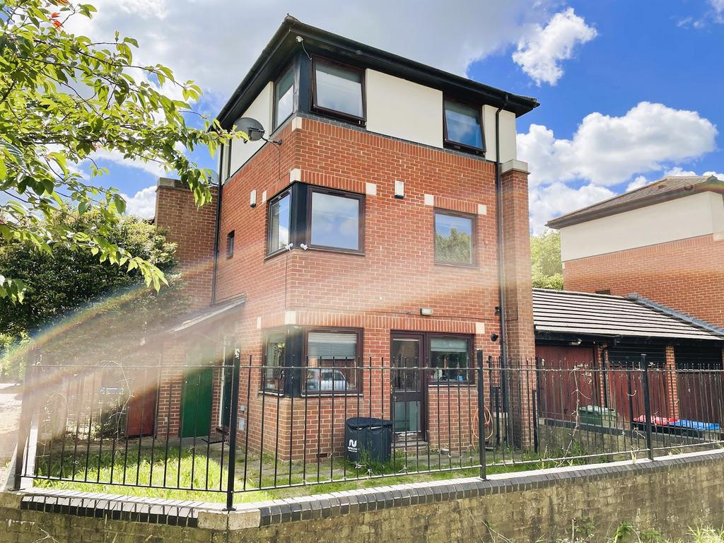 Campbell Park, Milton Keynes MK9 2 bed semidetached house to rent £