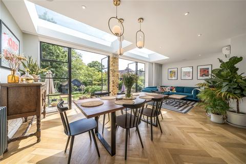 undefined, Heathwood Gardens, Charlton, SE7