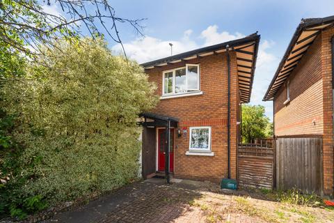 2 bedroom terraced house for sale, Bonner Hill Road, Kingston Upon Thames, Surrey