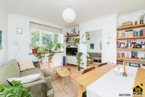 1 bedroom flat for sale, Crawshay House, London, N16