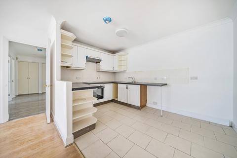 2 bedroom flat to rent, Orchard Street Dartford DA1