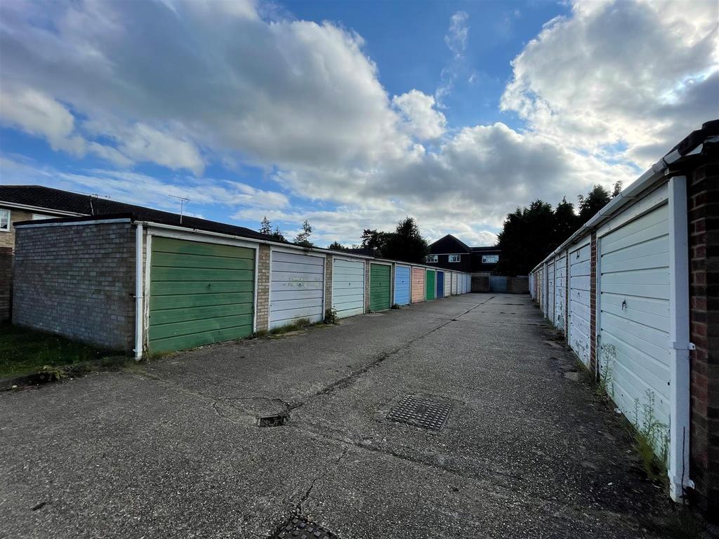 Garage.jpg