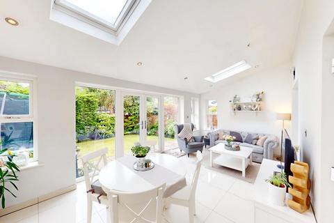 7 Corner Brook, Lostock, Bolton, BL6 4GX