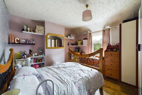 55 Kitchener Avenue, Gloucester, GL1 5EN