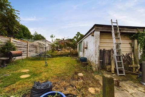 55 Kitchener Avenue, Gloucester, GL1 5EN