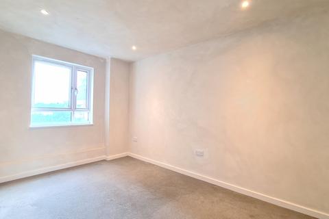 1 bedroom flat to rent, Grove House, Sidmouth Avenue, TW7 4FQ