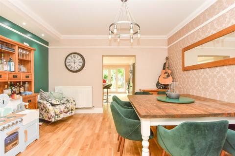 4 bedroom semi-detached house for sale, Sutton Road, Maidstone, Kent