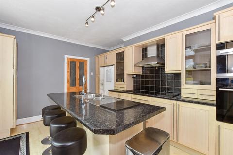 4 bedroom detached house for sale, Willington Street, Maidstone, Kent