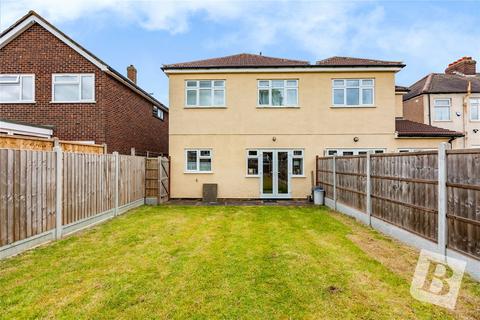 Flat 1, 84 Essex Road, Romford, RM7 8AX
