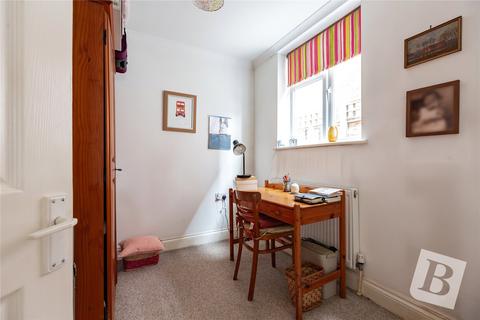 Flat 1, 84 Essex Road, Romford, RM7 8AX