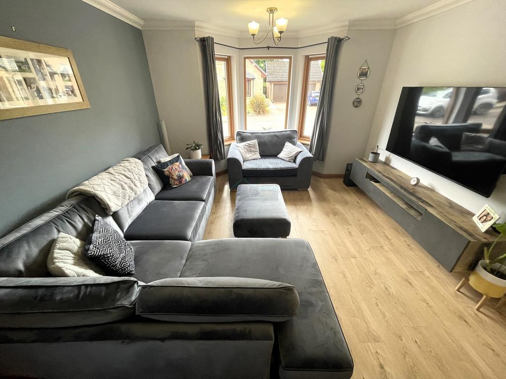 Lounge a.JPG