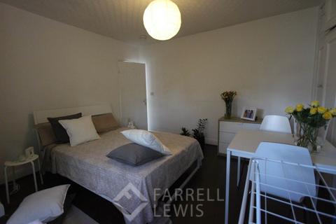 undefined, Western Avenue, London W3