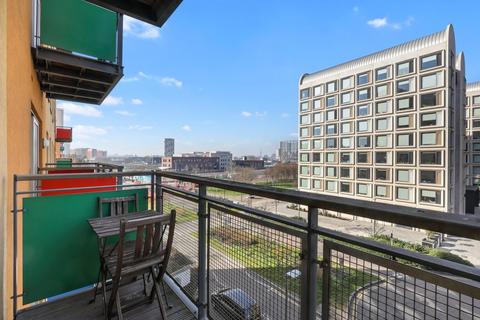 2 bedroom apartment for sale, John Harrison Way, Greenwich, London, SE10