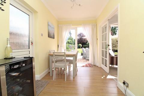 60 Hayes Way, Beckenham, BR3 6RS
