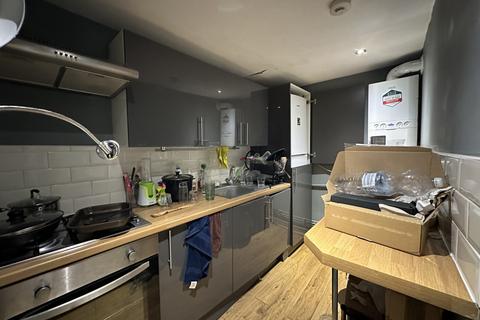 2 bedroom maisonette to rent, Dalancey Street, Camden Town, NW1