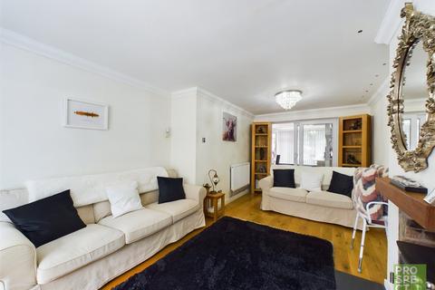 3 bedroom end of terrace house for sale, Gainsborough Road, Reading, Berkshire, RG30