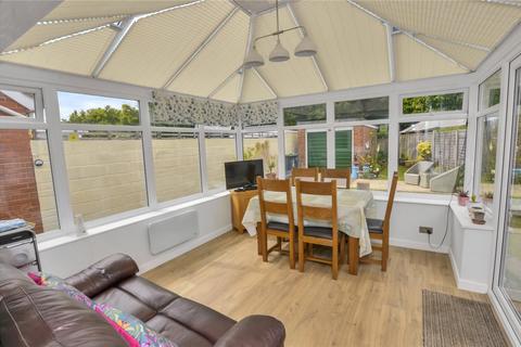 17 Ashurst Road, West Moors, Ferndown, BH22 0LR