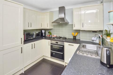 17 Ashurst Road, West Moors, Ferndown, BH22 0LR