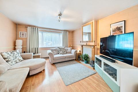 3 bedroom end of terrace house for sale, Glenforth Street, London