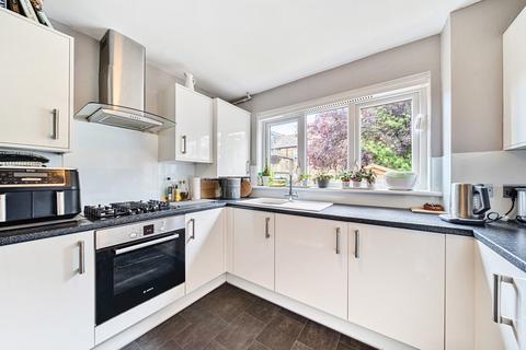 3 bedroom end of terrace house for sale, Glenforth Street, London