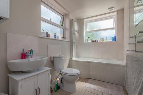 86 Alan Road, Ipswich, IP3 8EZ