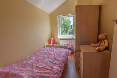 86 Alan Road, Ipswich, IP3 8EZ