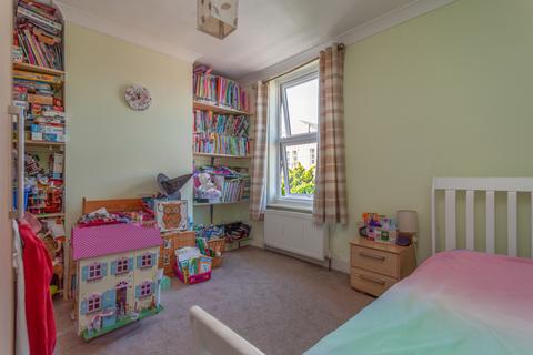 86 Alan Road, Ipswich, IP3 8EZ