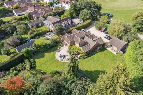 Willowburn Bear Lane, North Moreton, Didcot, OX11 9AS