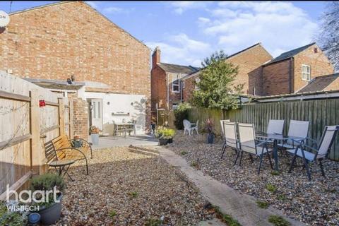 4 bedroom semi-detached house for sale, Alexandra Road, Wisbech