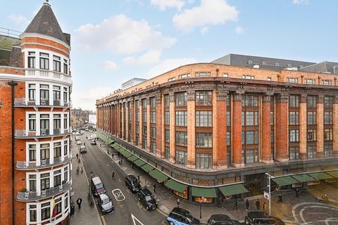 Knightsbridge SW1X