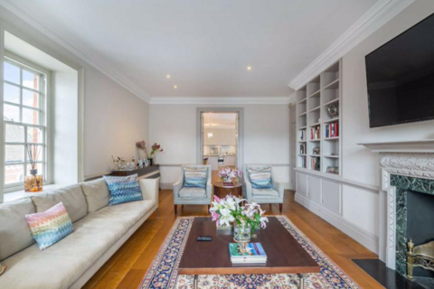 undefined, Mayfair W1K