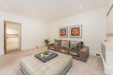 undefined, Knightsbridge SW1X