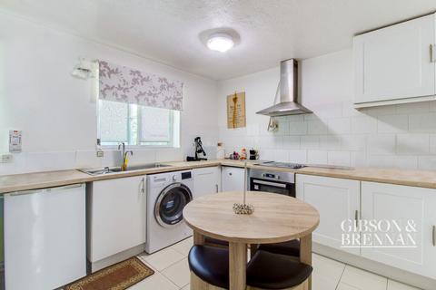 2 bedroom end of terrace house for sale, Malyons Place, Basildon, SS13