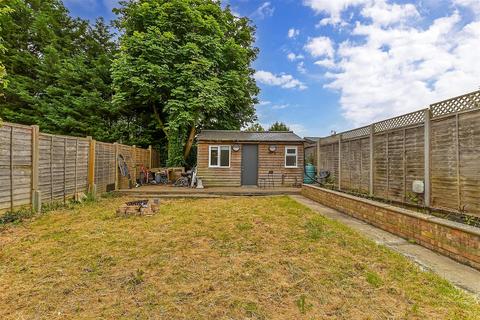 2 bedroom maisonette for sale, Kingsley Grove, Reigate, Surrey