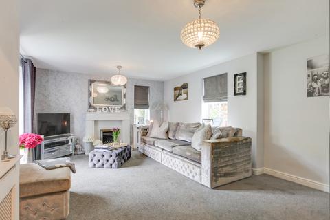 5 bedroom detached house for sale, Roding Drive, Dunmow, Essex