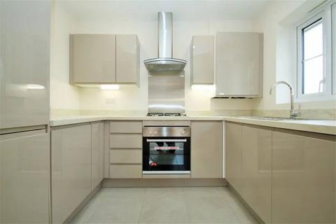 2 bedroom flat to rent, Colby Road, SE19