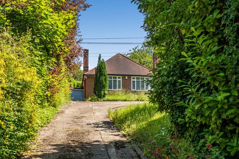 3 bedroom bungalow for sale, London Road, Loudwater, High Wycombe