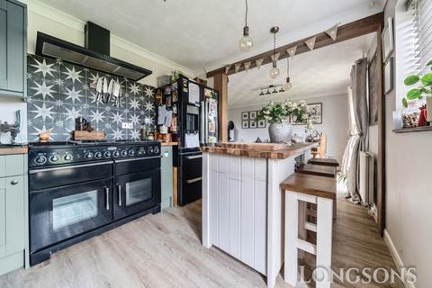 4 Salhouse Drive, Swaffham, PE37 7SJ